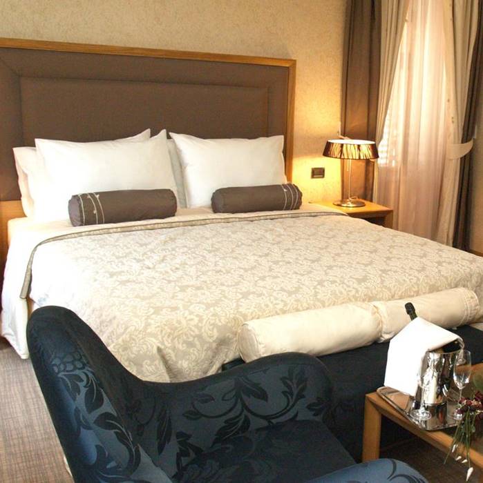 Hotel Vardar, Kotor double bed bedroom
