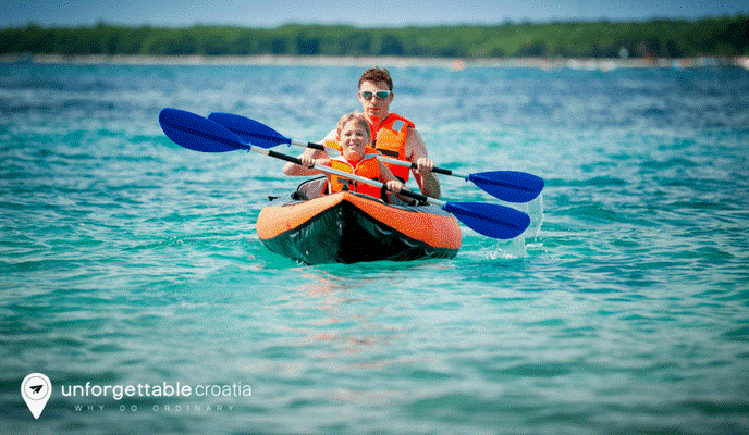 Croatia kayaking